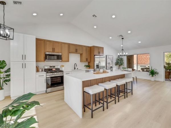 2448 Sunup Drive , Las Vegas, NV 89134