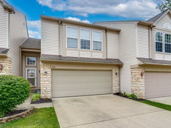 306 Bucknell Court , Broadview Heights, OH 44147