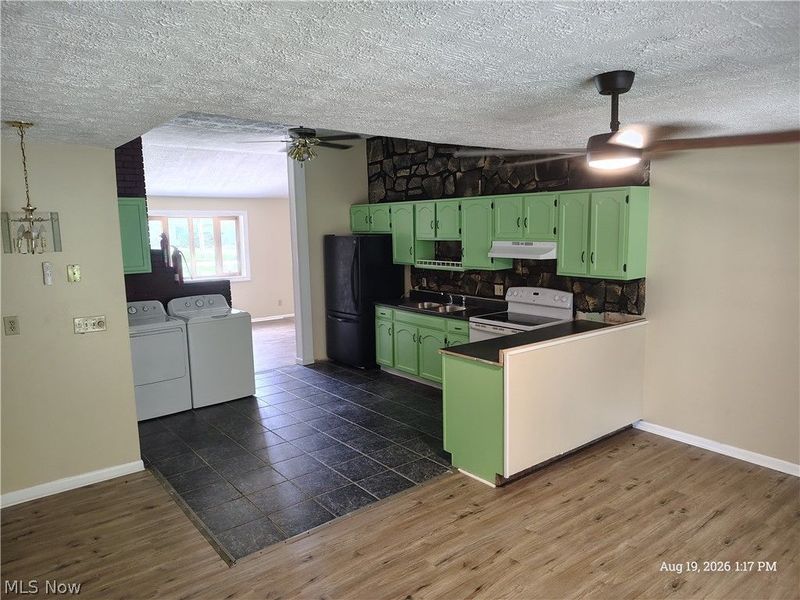 2822 Redgate Lane, Austintown, OH 44515 Photo 4