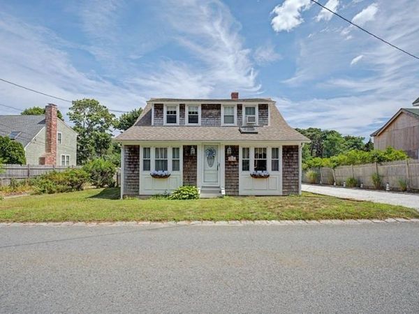 34 Pleasant, Unit 1, Dennis, MA 02639