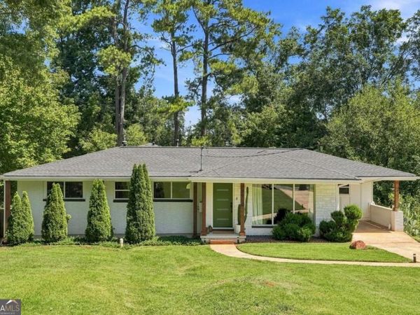 2934 Lynda Place, Decatur, GA 30032