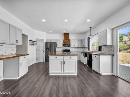 21105 Mount Evans Drive, Reno, NV 89508 Photo