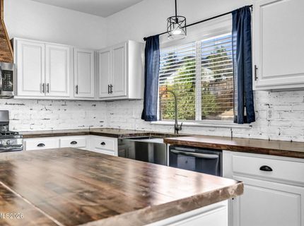 21105 Mount Evans Drive, Reno, NV 89508 Photo