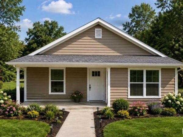 7638 W Julia Drive, Ellettsville, IN 47429