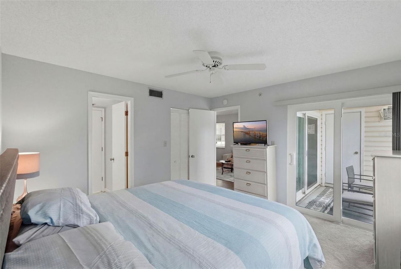 6817 Stones Throw Circle N, Unit 17208, Saint Petersburg, FL 33710 Photo
