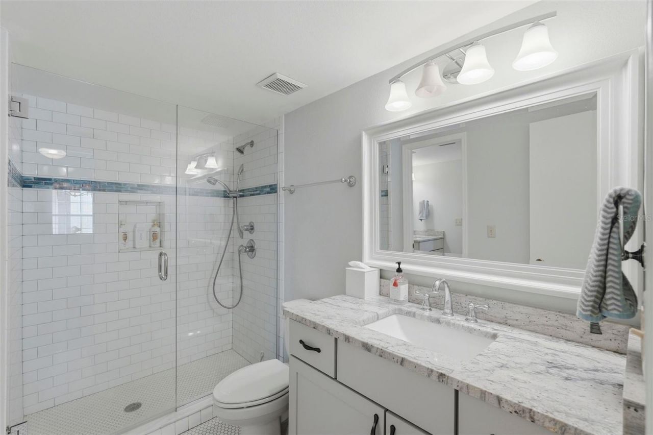 6817 Stones Throw Circle N, Unit 17208, Saint Petersburg, FL 33710 Photo