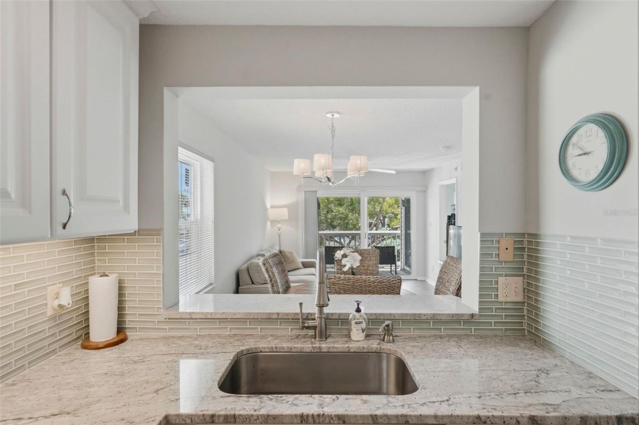 6817 Stones Throw Circle N, Unit 17208, Saint Petersburg, FL 33710 Photo