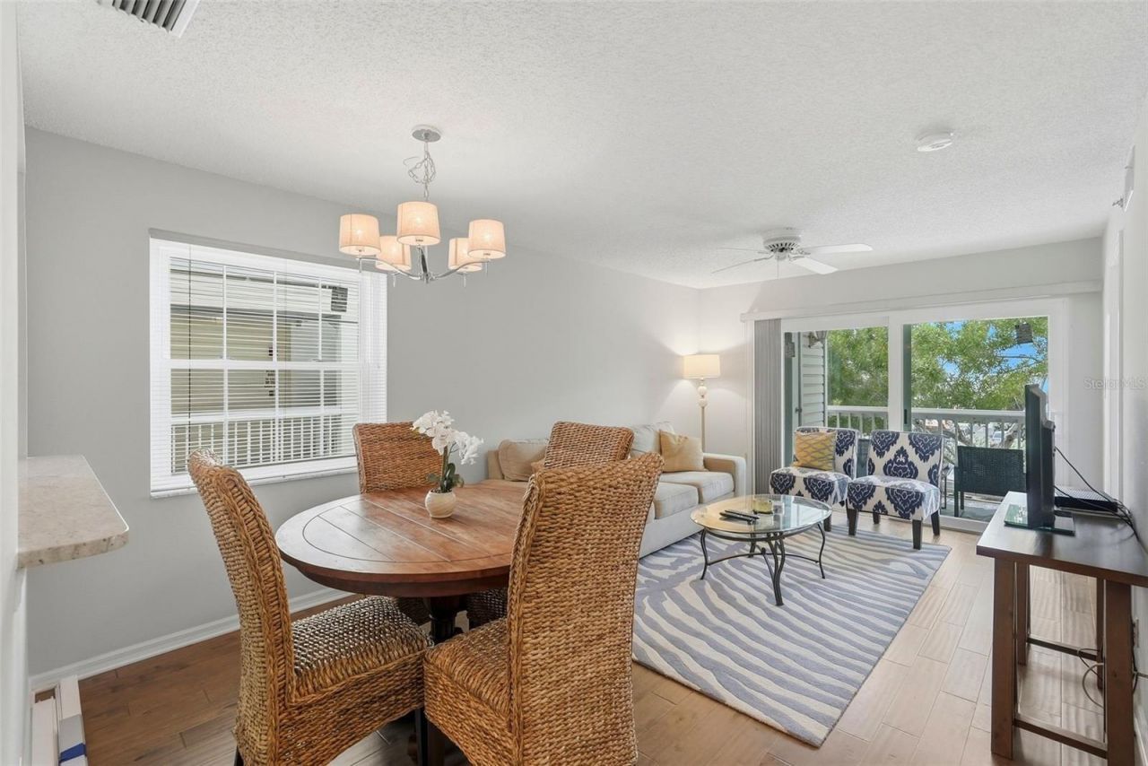 6817 Stones Throw Circle N, Unit 17208, Saint Petersburg, FL 33710 Photo