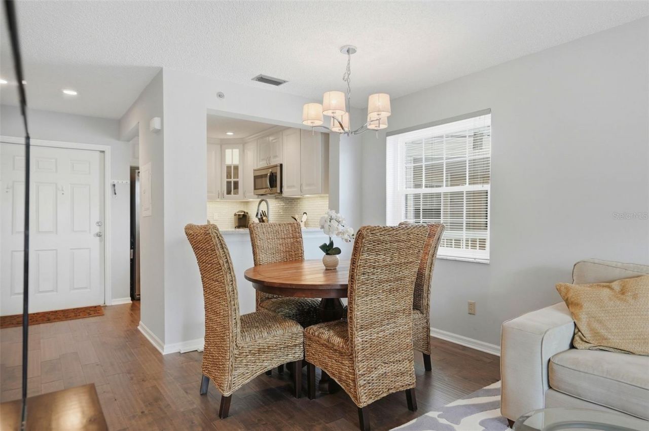 6817 Stones Throw Circle N, Unit 17208, Saint Petersburg, FL 33710 Photo