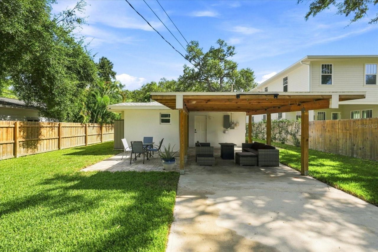 135 24th Avenue Se, Saint Petersburg, FL 33705 Photo