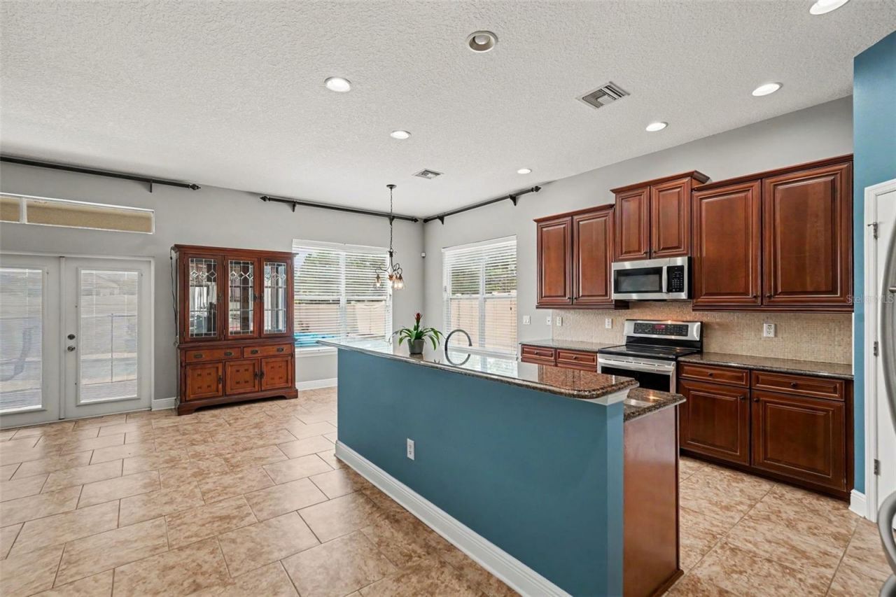 2605 Red Fern Drive, Dover, FL 33527 Photo