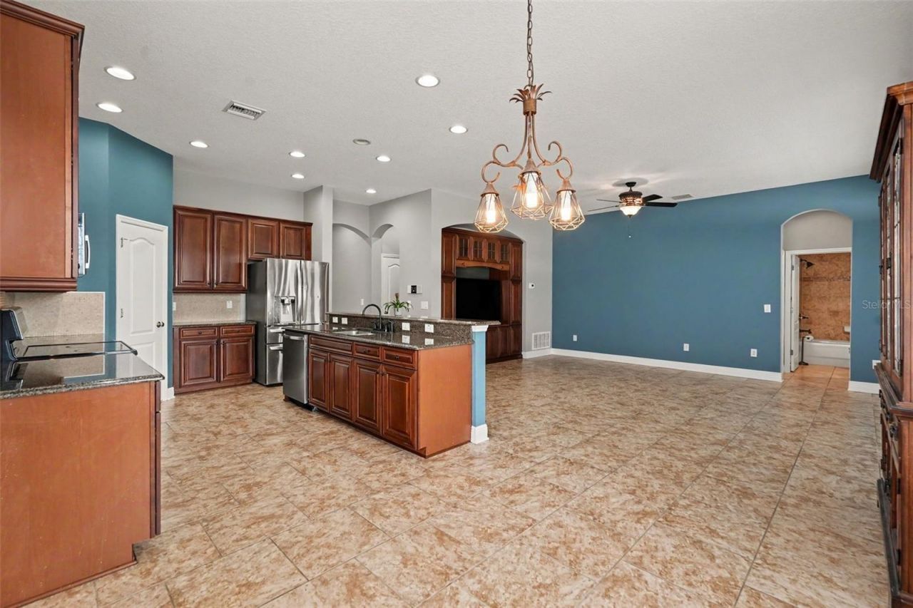 2605 Red Fern Drive, Dover, FL 33527 Photo