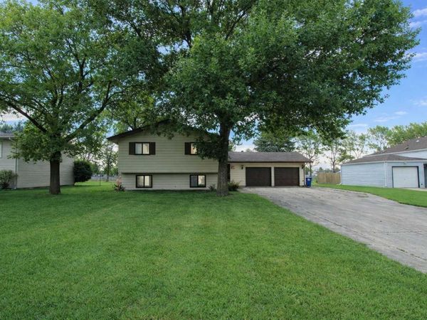 3115 Covent Garden Street S, Moorhead, MN 56560