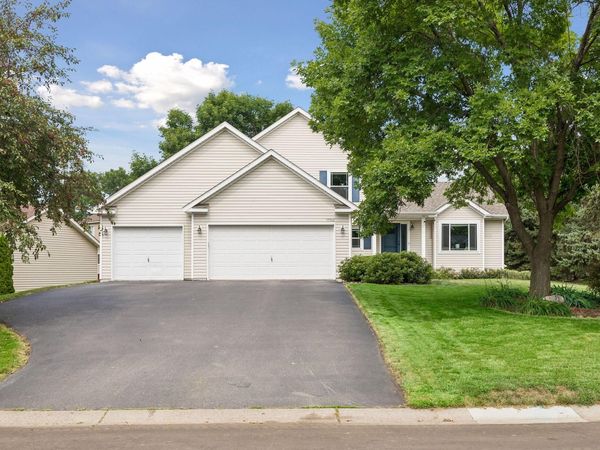 10362 Fox Run Road, Woodbury, MN 55129