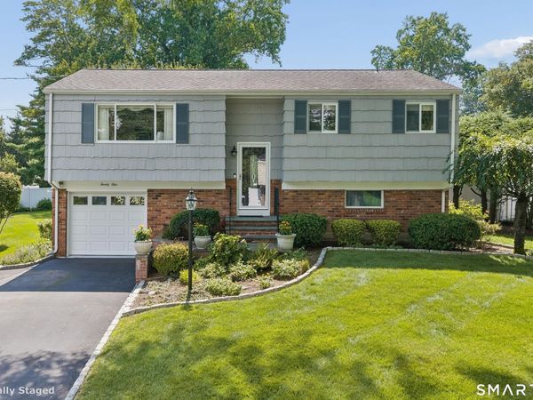 21 Sussex , Stamford, CT 06905