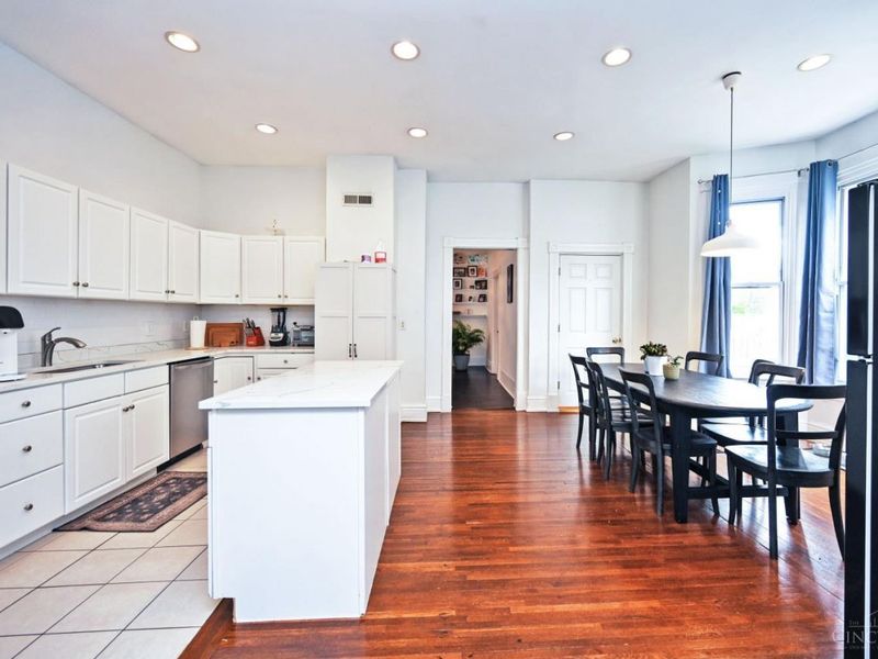 1730 Fairfax Avenue, Cincinnati, OH 45207 Photo 9