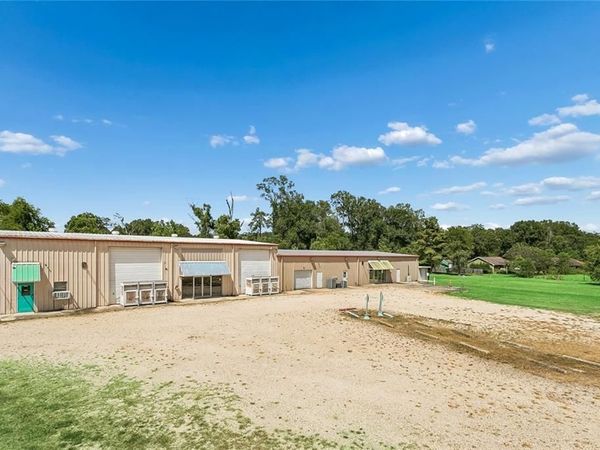 955 S MORRISON Boulevard , Hammond, LA 70403