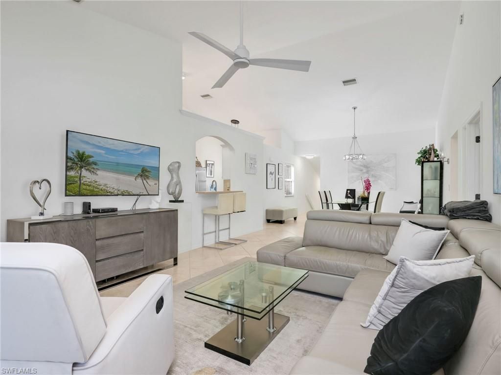2535 Aspen Creek Ln , Unit 201, Naples, FL 34119 Photo