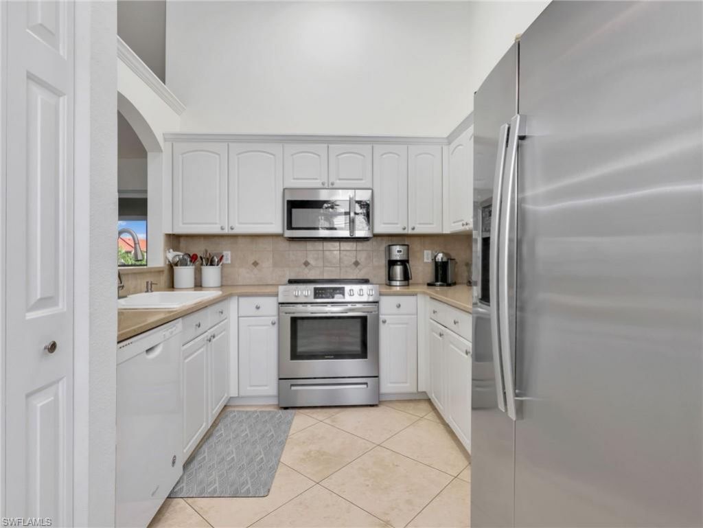 2535 Aspen Creek Ln , Unit 201, Naples, FL 34119 Photo