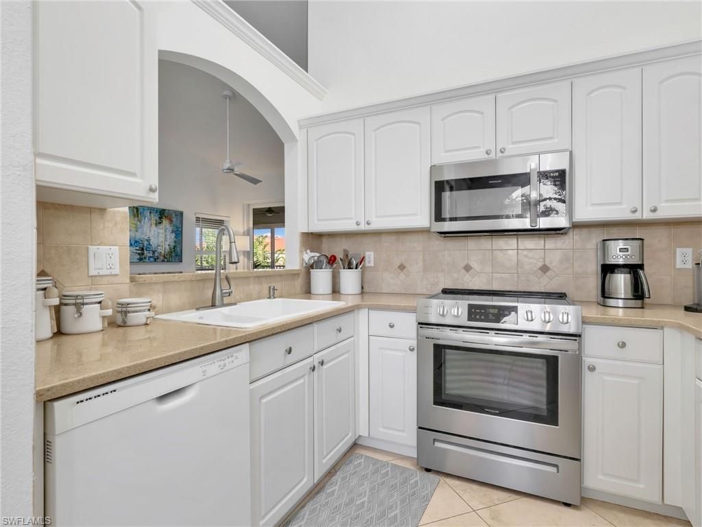 2535 Aspen Creek Ln , Unit 201, Naples, FL 34119 Photo