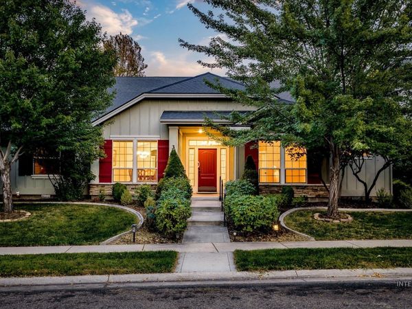 3660 N Colbourne Way, Meridian, ID 83646