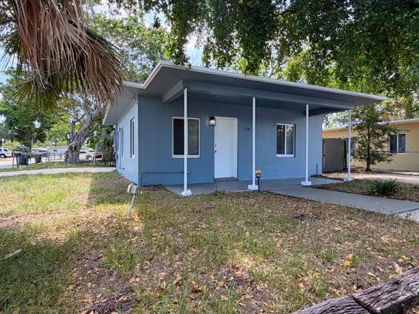 716 NW 17TH Avenue, Fort Lauderdale, FL 33311