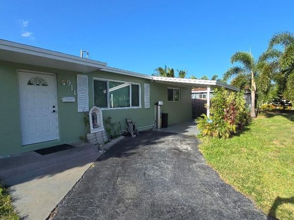 911 NE 58TH Street, Oakland Park, FL 33334