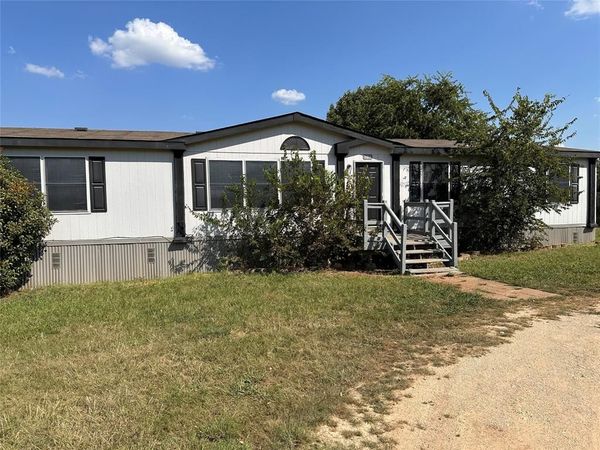109 Willow Ridge Circle, Southmayd, TX 75092