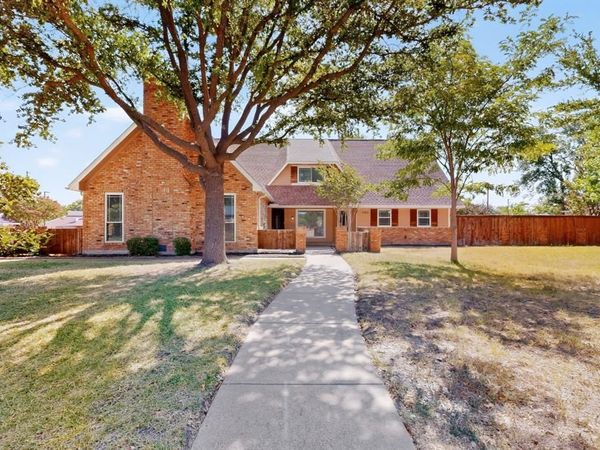 1380 Green Hills Court, Duncanville, TX 75137