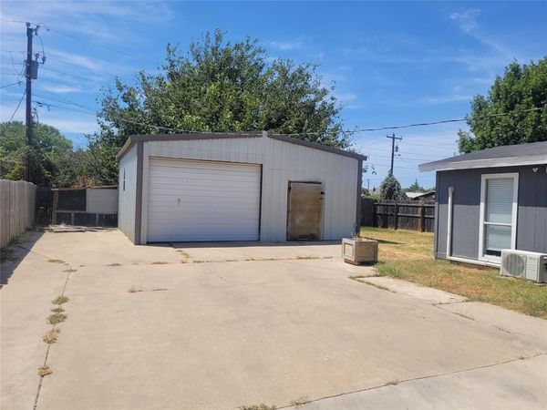1921 Pelican Drive N, Pelican Bay, TX 76020