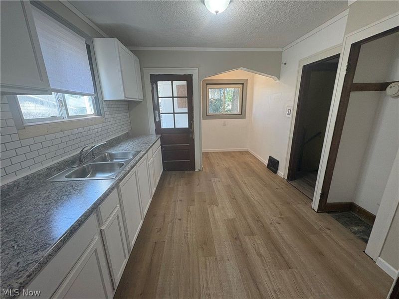 11803 Rutland Avenue , Cleveland, OH 44108 Photo 6