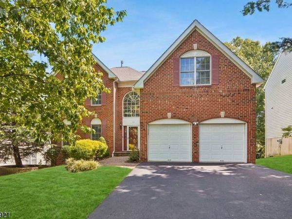 12 Watchung Dr, Bernards, NJ 07920