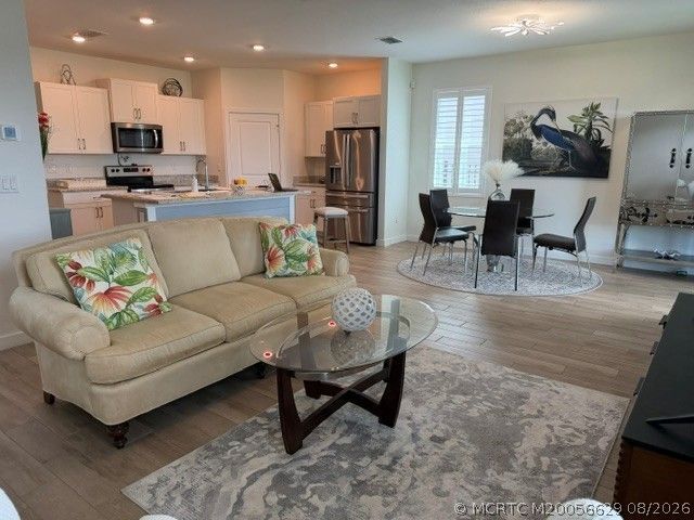 2890 NE Breezeway Circle, Jensen Beach, FL 34957 Photo