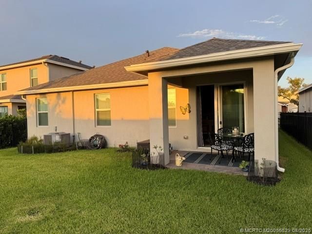 2890 NE Breezeway Circle , Jensen Beach, FL 34957 Photo