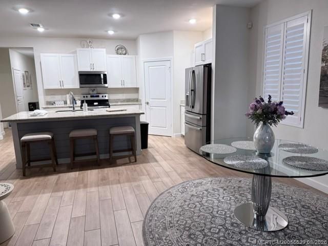 2890 NE Breezeway Circle , Jensen Beach, FL 34957 Photo