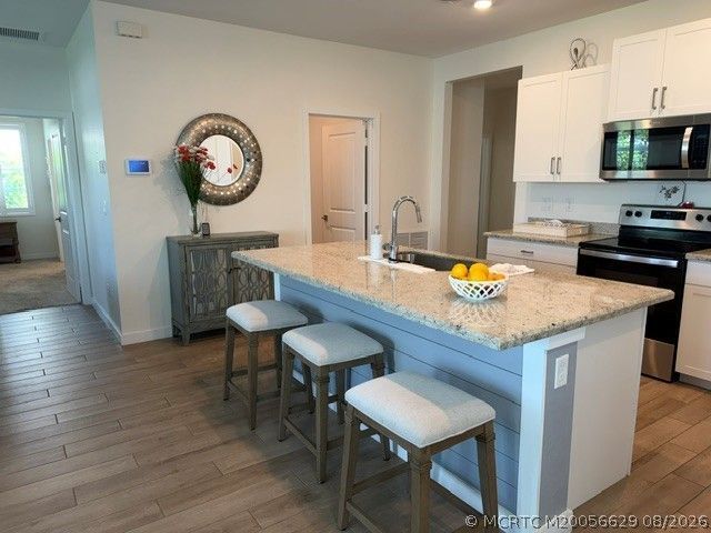 2890 NE Breezeway Circle, Jensen Beach, FL 34957 Photo