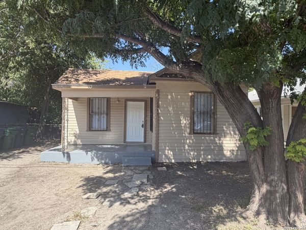 1015 Saint James, San Antonio, TX 78202