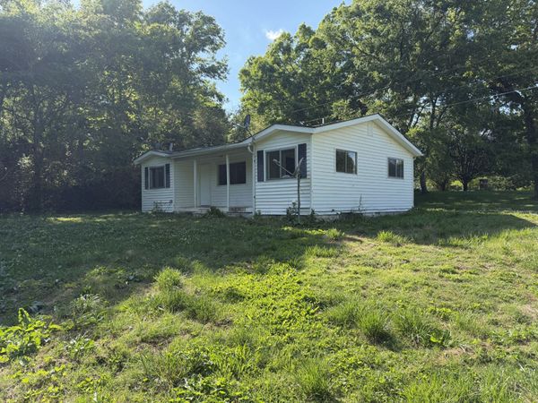 308 Preacher Rd , Charlotte, TN 37036