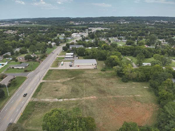1401 Mill St , Pulaski, TN 38478