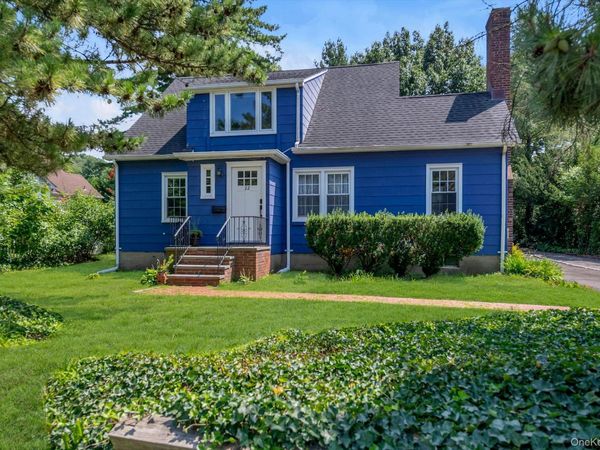 22 Harbor Road , Port Washington, NY 11050