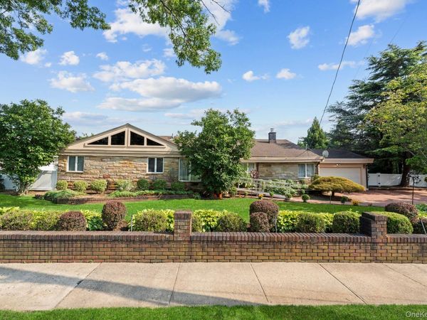 171 S Kensington Avenue , Rockville Centre, NY 11570