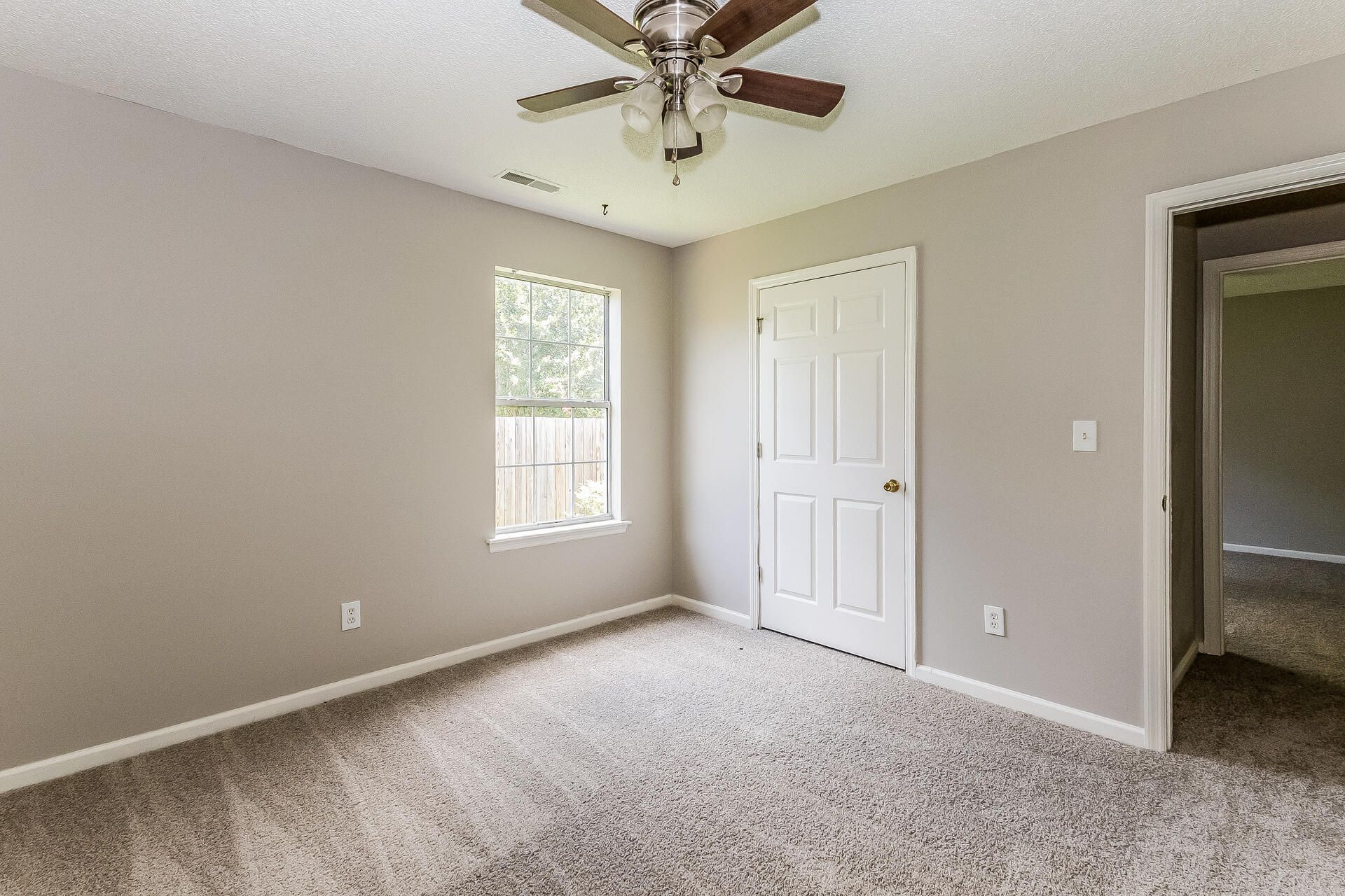 1305 Aubry Drive Photo 12