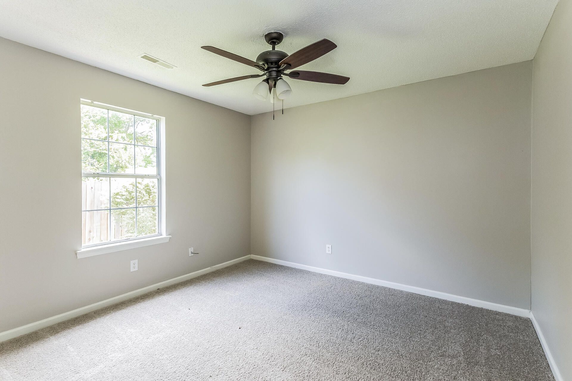 1305 Aubry Drive Photo 13