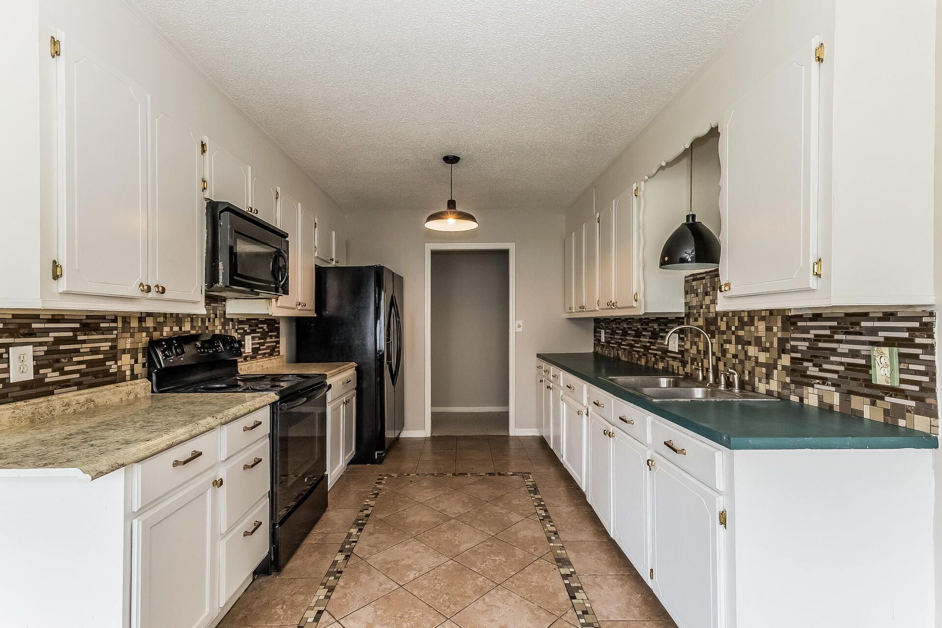 1305 Aubry Drive Photo 6