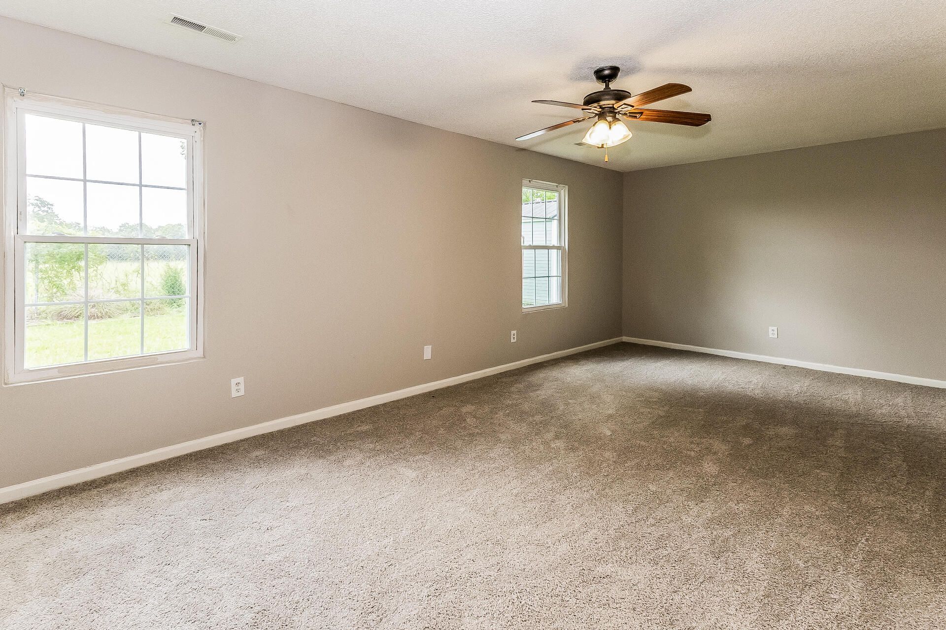 1305 Aubry Drive Photo 8