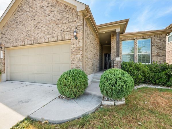 401 Duroc DR, Hutto, TX 78634