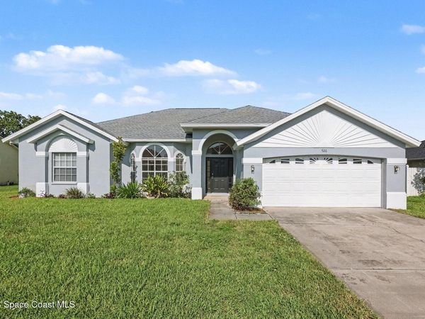926 Pine Walk Court NE , Palm Bay, FL 32905