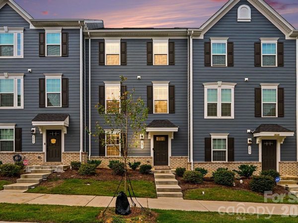 2405 Autumn Olive Lane , Matthews, NC 28104