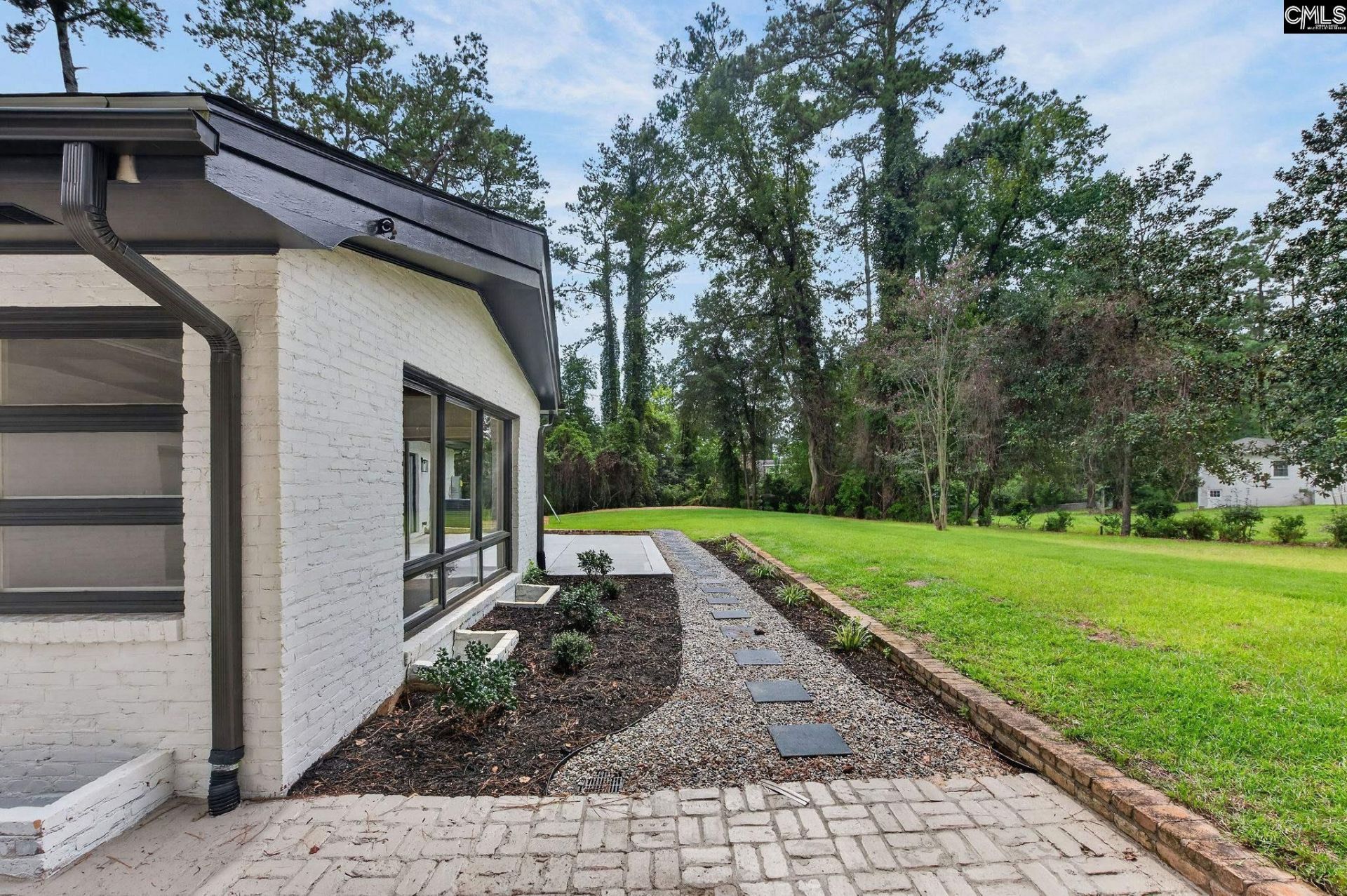951 Hillsboro Road  Photo 25