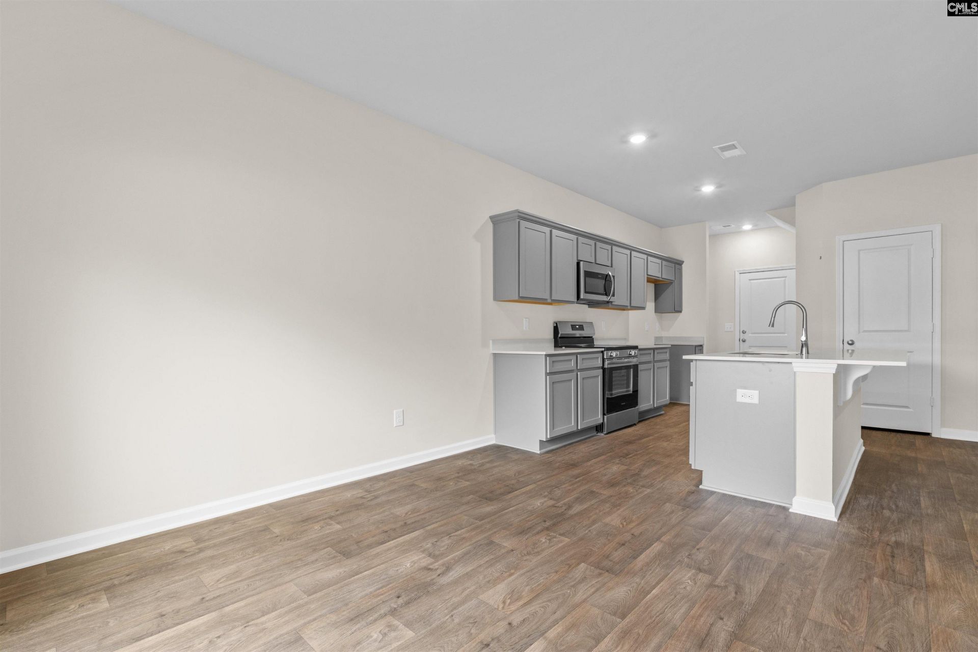 275 South Lake Court  Photo 4